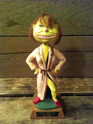 画像1: UGLY WOMAN BOBBLEHEAD NODDING HEAD DOLL 