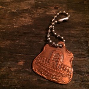 画像1: WASHINGTON MEMORIAL CHAPEL VALLEY FORGE Keychains 