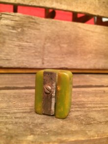 他の写真3: Bakelite Pencil Sharpener