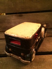 他の写真1: Old Tin Car