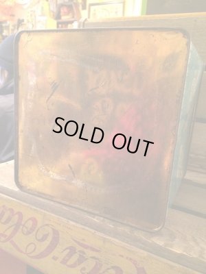 プレッツェルの企業物のビンテージ缶