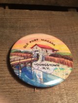 OLD FORT NIAGARA YOUNGS TOWN N.Y. CAN BADGE