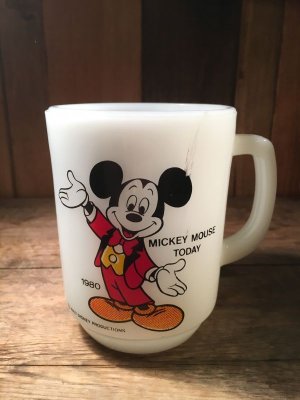 画像1: Mickey Mouse Today Fire King Mug　ビンテージ ディズニー ミッキーマウス ファイヤーキング 9オンス マグカップ ミルクガラス キッチンウェア アメリカ雑貨 ヴィンテージ 80年代