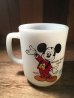 画像3: Mickey Mouse Today Fire King Mug　ビンテージ ディズニー ミッキーマウス ファイヤーキング 9オンス マグカップ ミルクガラス キッチンウェア アメリカ雑貨 ヴィンテージ 80年代