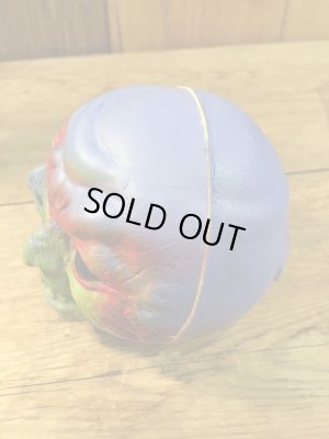 ビンテージのマッドボールバットとボールの袋入り