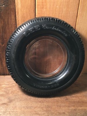 50〜60年代頃のタイヤモチーフのLEE(リー)灰皿