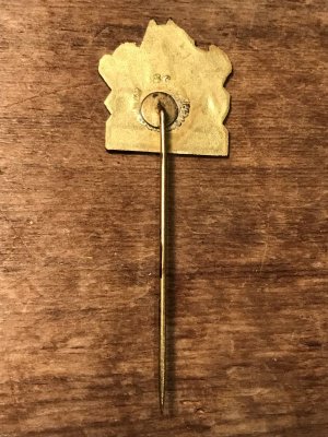 60年代頃のハンナバーベラのキャラクター、チュースケとチュータのビンテージハットピン