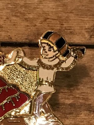 70〜80年代頃のスーベニア物のヴィンテージピンバッチ