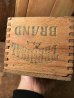 アンティークの木製のヴィンテージチーズボックス