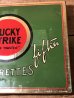 50年代頃のラッキーストライクのビンテージタバコ缶