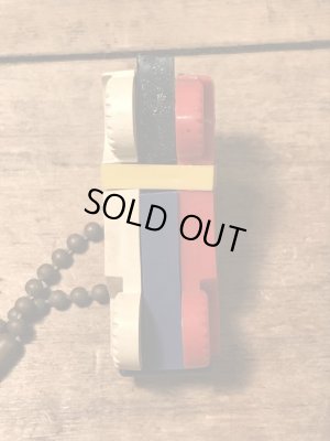 50年代頃の車モチーフのヴィンテージパズルキーチェーン