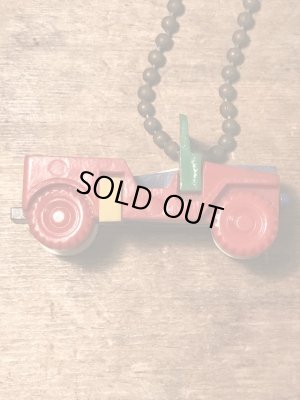 50年代頃の車モチーフのビンテージパズルキーチェーン