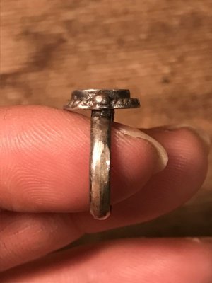 ターコイズのピースマークモチーフのヴィンテージ指輪