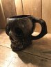 陶器製のスカルのヴィンテージマグカップ