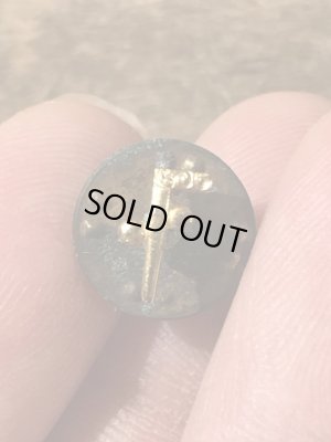 シュライナーの金属製のビンテージピンバッジ