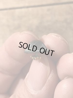 シュライナーの金属製のヴィンテージピンズ