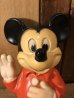 ディズニーキャラクターのミッキーマウスのヴィンテージスクイーズトイ