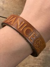 American Name “JANICE”Leather Bracelet　レザー　ビンテージ　ブレスレット　ヒッピー　70年代