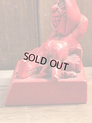 70年代頃のレッドデビルのヴィンテージメッセージドール