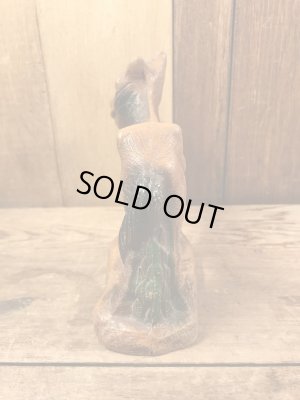 Multi Product Incの馬モチーフのヴィンテージ木彫りの置物