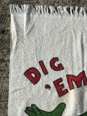 ケロッグのキャラクター「Dig 'Em」のヴィンテージバスタオル