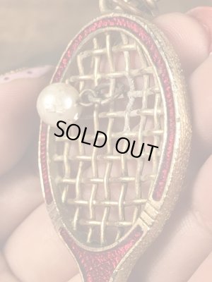 テニスラケットのエナメル加工のビンテージキーホルダー