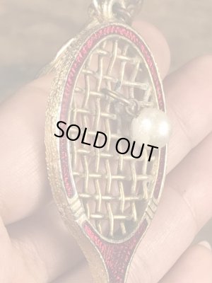 テニスラケットのエナメル加工のビンテージキーホルダー