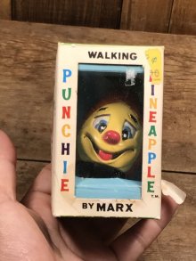 他の写真3: Marx Punchie Pineapple Wind-Up Toy　マークス　ビンテージ　トコトコ人形　トイ　果物　60年代