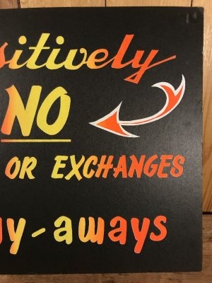 アメリカのお店の注意書きが書かれた70年代ビンテージ看板