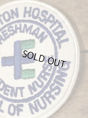 アメリカのカレッジ物(看護学校)の〜70’sヴィンテージ刺繡パッチ