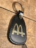 McDonald'sのロゴが描かれたプラスチック製の80’sヴィンテージキーホルダー