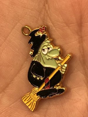 アメリカの新聞コミック“ブルームヒルダ”の70〜80年代ビンテージメタルチャーム