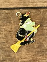 Broom Hilda Metal Charm　ブルームヒルダ　ビンテージ　チャーム　メタル　70〜80年代