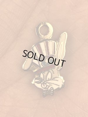 ルーニーテューンズのバッグスバニーの70〜80年代ビンテージメタルチャーム