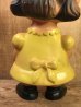 ピーナッツキャラクターのルーシーの50年代ビンテージハンガーフォードフィギュア