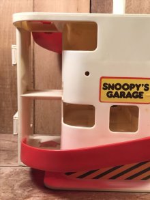 他の写真1: Aviva Hasbro Peanuts Snoopy's Garage Carrying Case　スヌーピー　ビンテージ　レーシングケース　ガレージ　70〜80年代