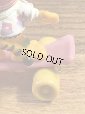 ガーフィールドがスケートボードに乗った80’sヴィンテージPVCフィギュア