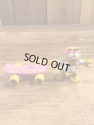 ガーフィールドがスケートボードに乗った80’sヴィンテージPVCフィギュア