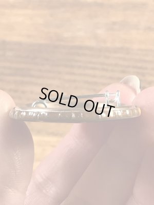 企業キャラクターのスモーキーベアの80’s〜ヴィンテージ缶バッチ