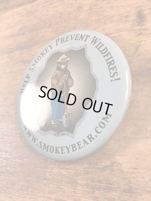 アドバタイジングキャラクターのスモーキーベアの80年代〜ビンテージ缶バッジ