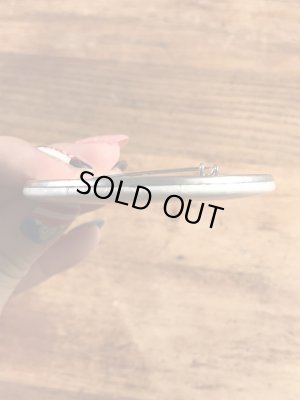 企業キャラクターのスモーキーベアの80’s〜ヴィンテージ缶バッチ