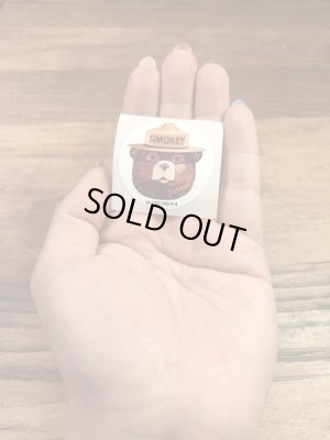 アドバタイジングキャラクターのスモーキーベアの90年代〜ビンテージステッカー