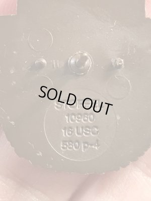 企業キャラクターのスモーキーベアの90’s〜ヴィンテージピンズ