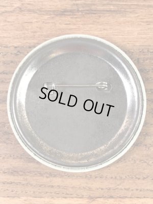 ガーフィールドと親友のクマのぬいぐるみプーキーが描かれた80’sヴィンテージ缶バッチ