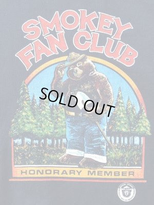 アドバタイジングキャラクターのスモーキーザベアの80年代ビンテージスウェットシャツ