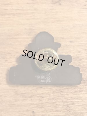 企業キャラクターのスモーキーベアの90’s〜ヴィンテージピンズ