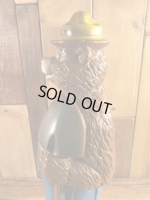 アドバタイジングキャラクターのスモーキーザベアの70年代ビンテージコインバンク