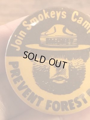 企業キャラクターのスモーキーベアの80’s〜ヴィンテージ缶バッチ