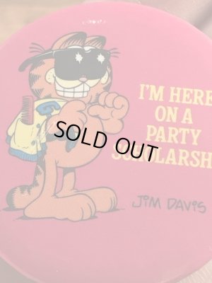 ガーフィールドの金属製のビンテージ缶バッジ