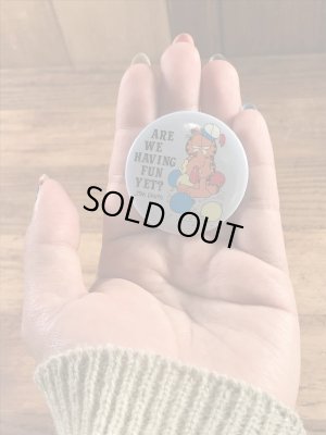 ガーフィールドの金属製のビンテージ缶バッジ